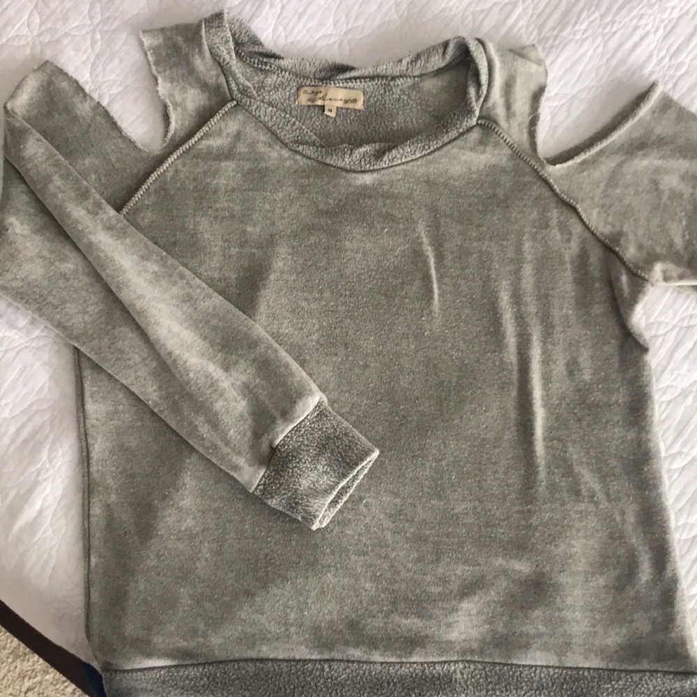Women’s. EverEve cold shoulder sweatshirt.